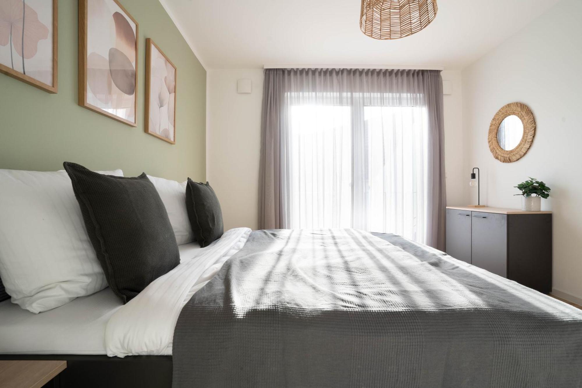 Schoene In Der Innenstadt I Home2share Apartment *