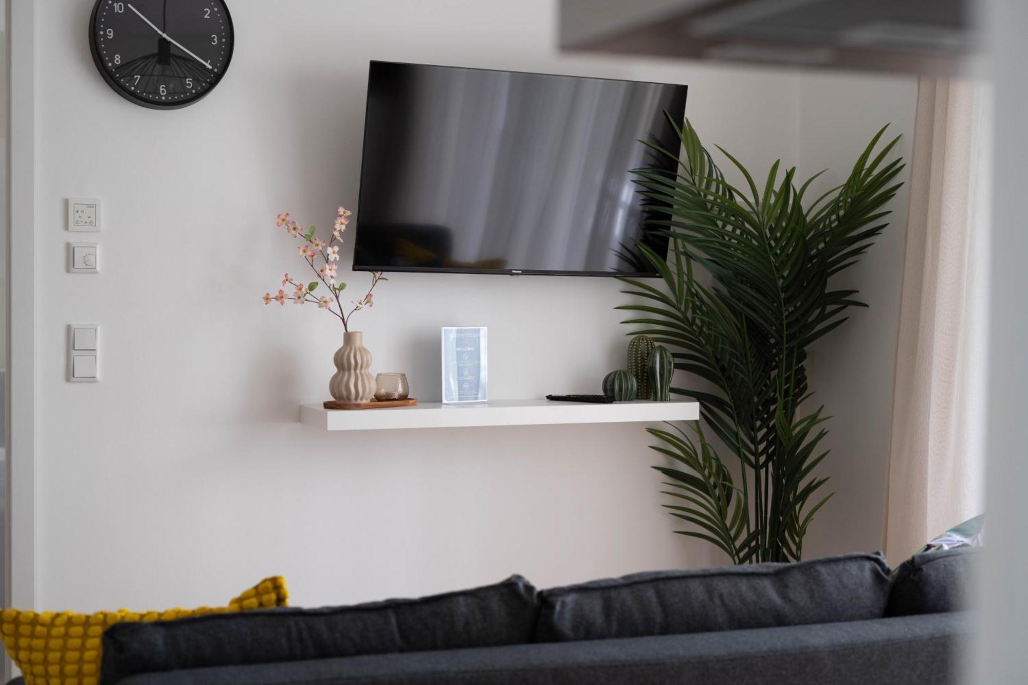 Schoene In Der Innenstadt I Home2share Apartment *